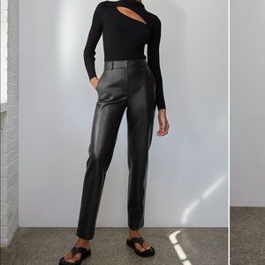 Aritzia Babaton Command Pant in Black